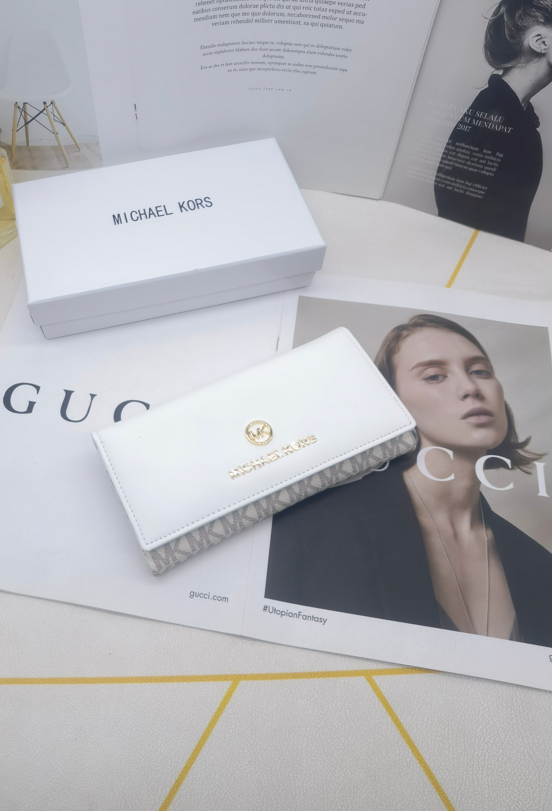 🆕🆕🆕🆕8600专柜同步，最新款钱包，采用进口牛 皮，原厂定制的最新徽标，不管皮质还是logo，都要给