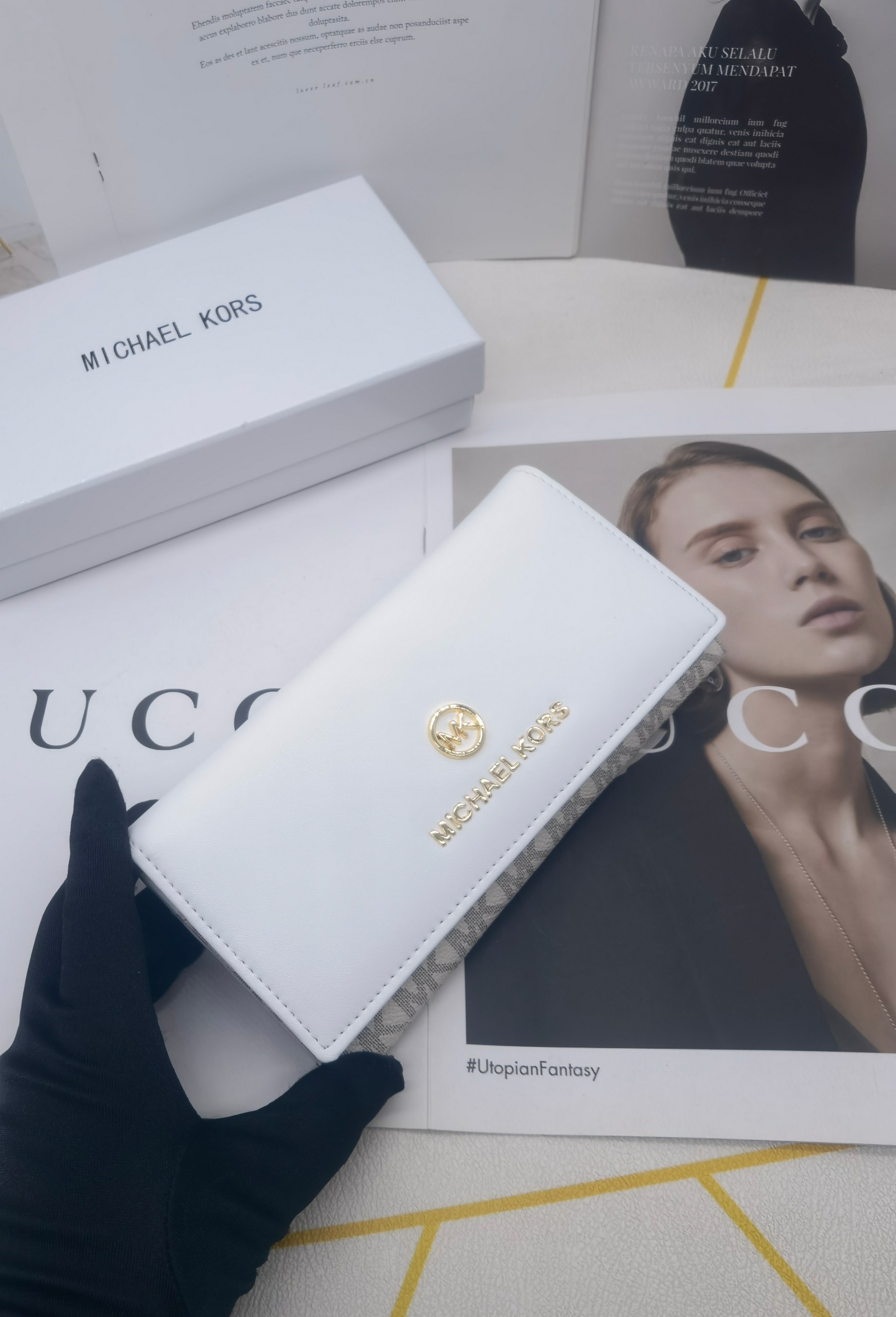 🆕🆕🆕🆕8600专柜同步，最新款钱包，采用进口牛 皮，原厂定制的最新徽标，不管皮质还是logo，都要给