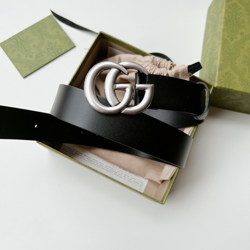 古驰 整张牛皮腰带 宽度3.8