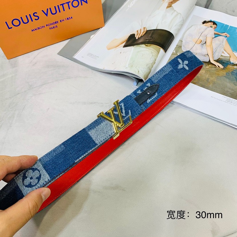 路易威登寬：30mm     𝕃𝕠𝕦𝕚𝕤 𝕧𝕦𝕚𝕥𝕥𝕠𝕟 🚺女士經典頂級休閒腰帶 這款永恆優雅飾有橫稜紋