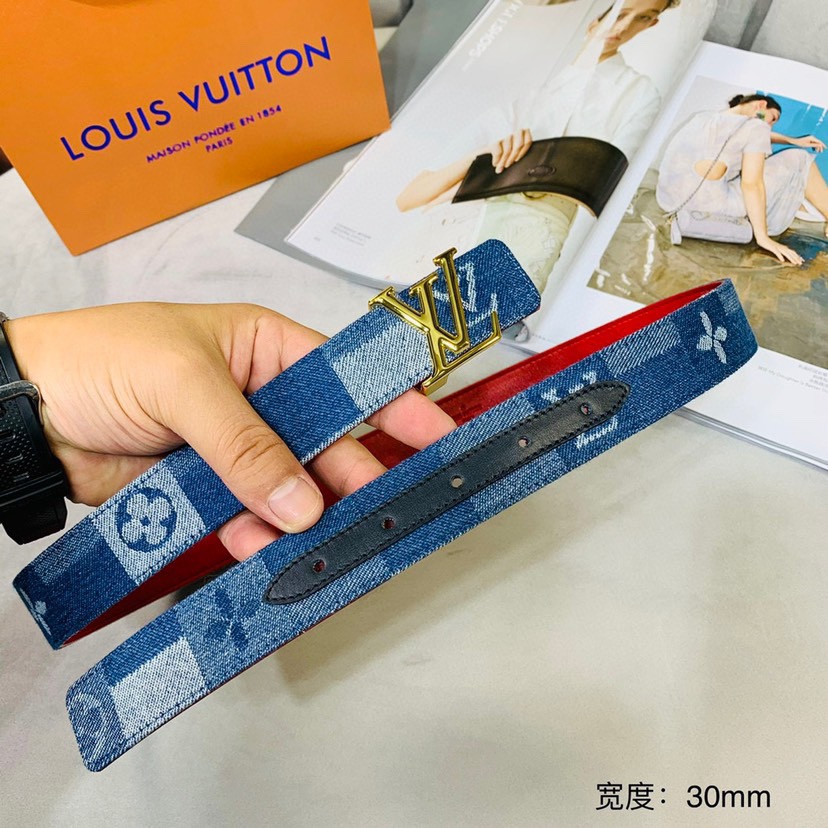 路易威登寬：30mm     𝕃𝕠𝕦𝕚𝕤 𝕧𝕦𝕚𝕥𝕥𝕠𝕟 🚺女士經典頂級休閒腰帶 這款永恆優雅飾有橫稜紋