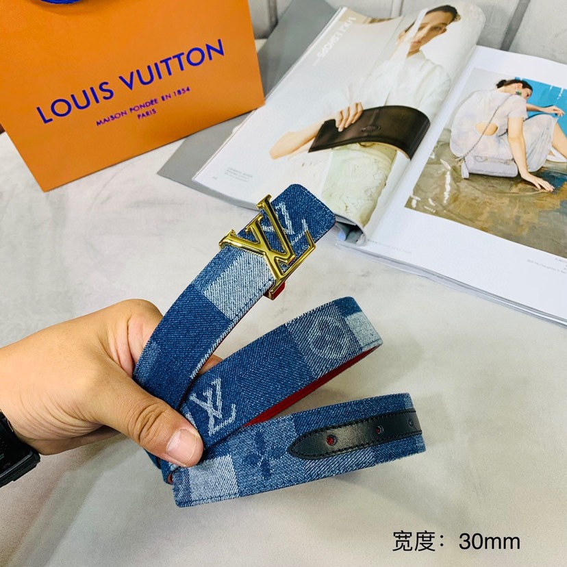 路易威登寬：30mm     𝕃𝕠𝕦𝕚𝕤 𝕧𝕦𝕚𝕥𝕥𝕠𝕟 🚺女士經典頂級休閒腰帶 這款永恆優雅飾有橫稜紋