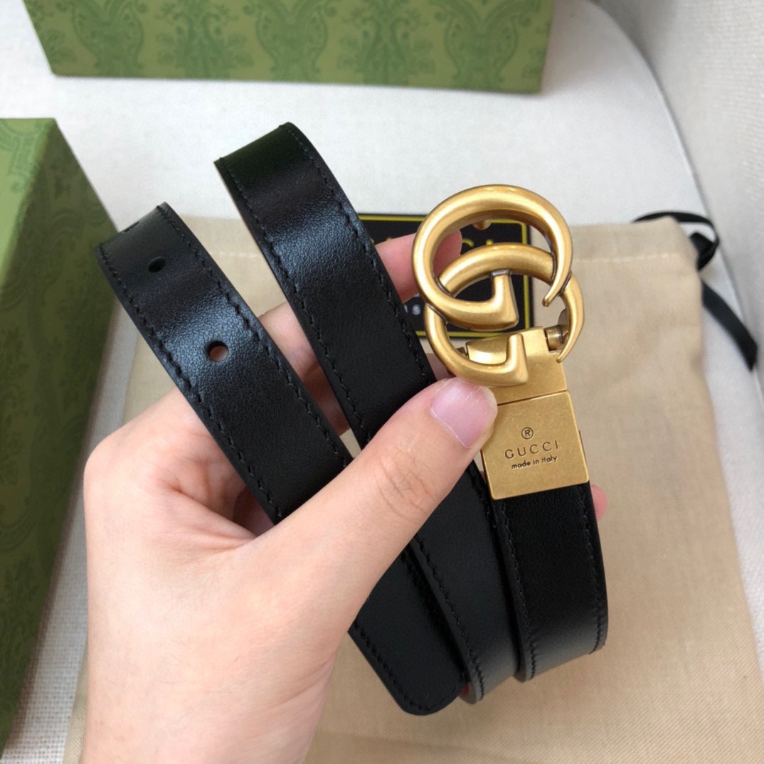 🔆Gucci 古奇原版品质 ✨ 头层双面小牛皮20mm 搭配经典cc旋转古金扣 简单大方 时尚潮流
