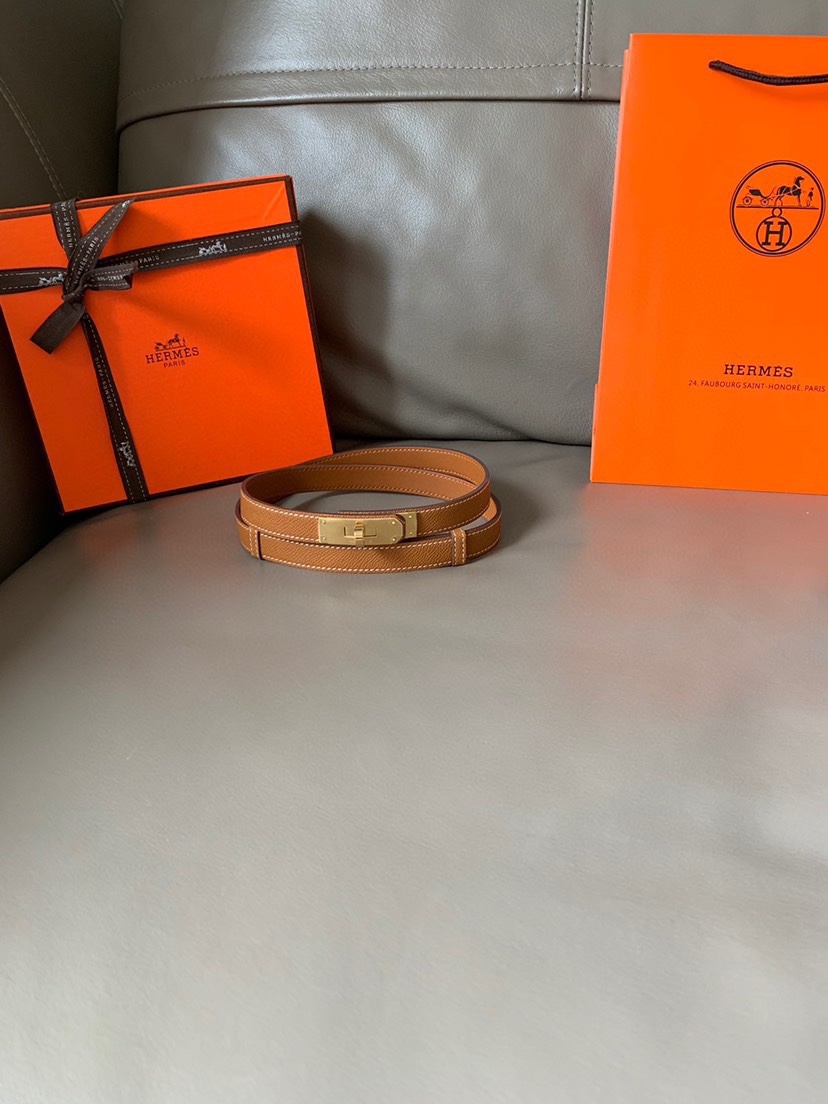 HERMES （爱马仕）专柜同款  👸🏻 经典1.8Kelly腰带 Eom小牛皮腰带，搭配镀金Kelly