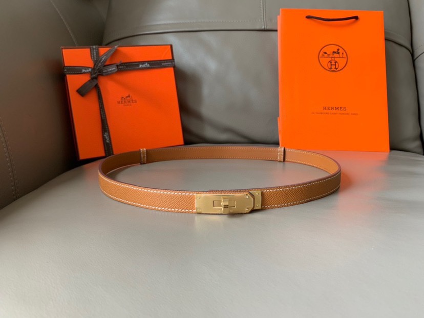 HERMES （爱马仕）专柜同款  👸🏻 经典1.8Kelly腰带 Eom小牛皮腰带，搭配镀金Kelly