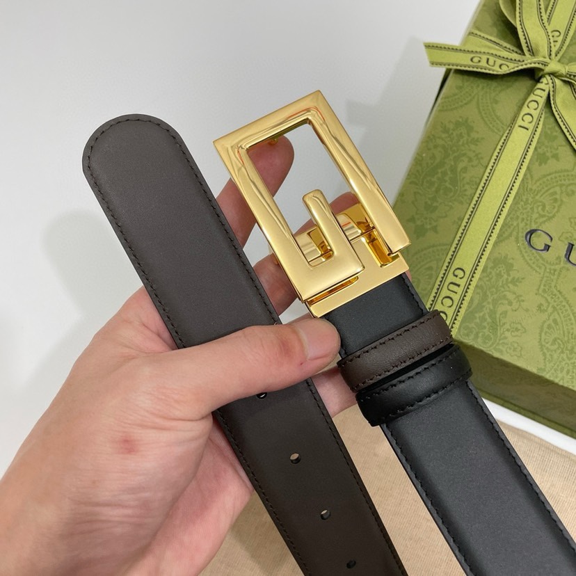 古驰Gucci简约双面小牛皮，黑棕双色细皮纹 宽3.5cm   旋转方形G字扣  双面可用/可裁剪
