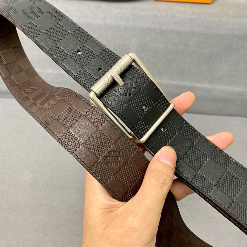 LOUIS VUITTON 腰帶 專櫃有售款。寬度40毫米 專櫃編碼M9212 雙面進口意大利小牛皮+雙
