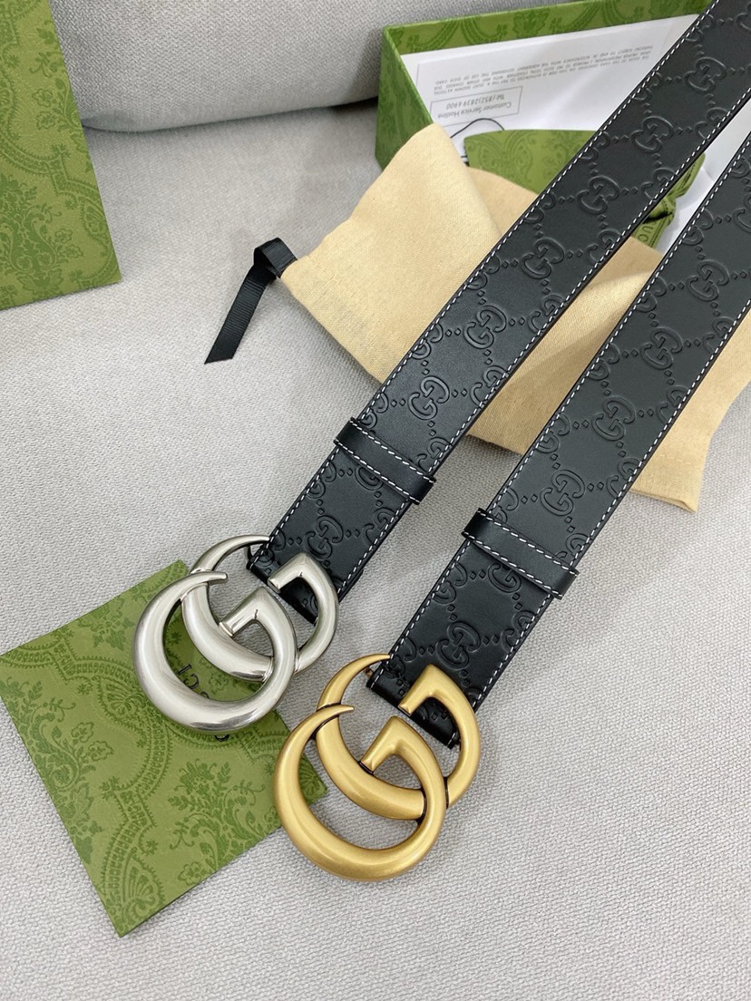 古驰 Gucci 互扣式双G 海外专柜最新款同步更新，进口原厂头层牛皮，最新设计采用白线点缀，使得整体更