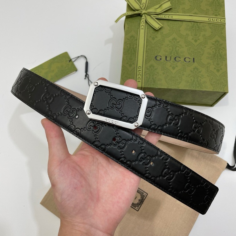 gucci古驰 cwcOn 经典 signature 压g花宽度4.0cm 镂空四方版扣
