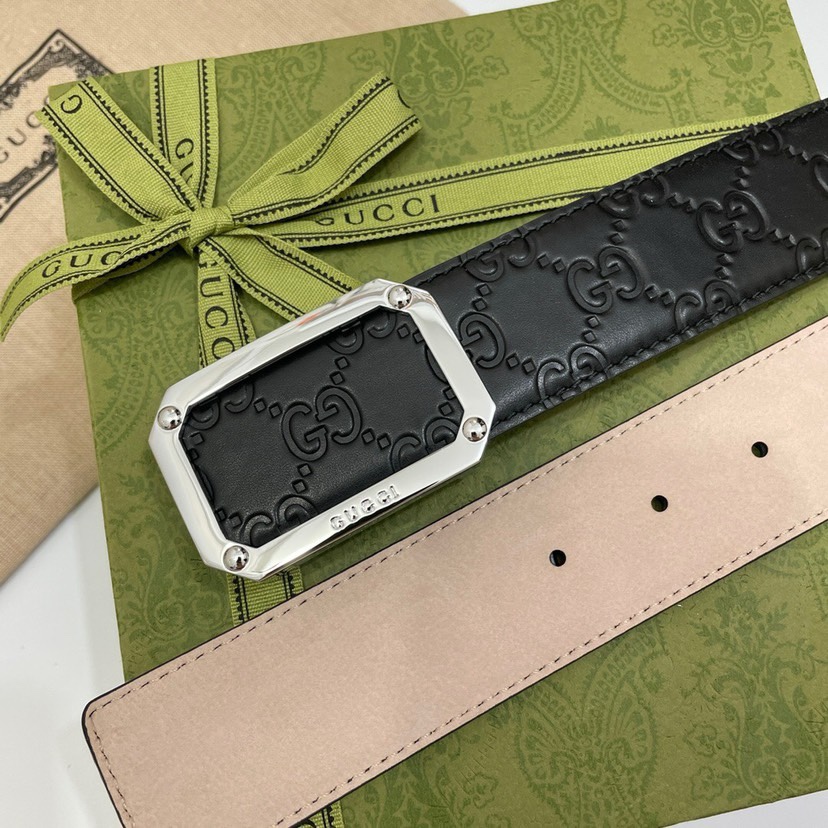 gucci古驰 cwcOn 经典 signature 压g花宽度4.0cm 镂空四方版扣