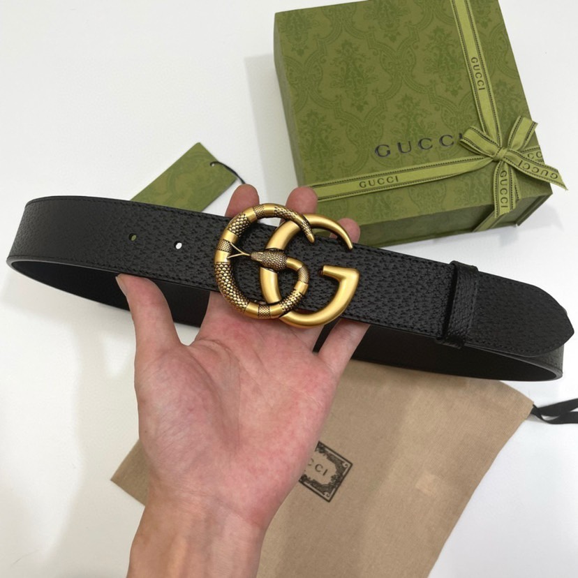 古驰（GUCCI） 尺寸4cm正版开模 此款腰带一侧为GG原厂猪皮纹纹内侧有单色平纹牛皮 精密电镀标志性
