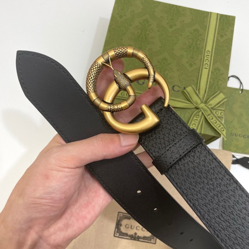 古驰（GUCCI） 尺寸4cm正版开模 此款腰带一侧为GG原厂猪皮纹纹内侧有单色平纹牛皮 精密电镀标志性