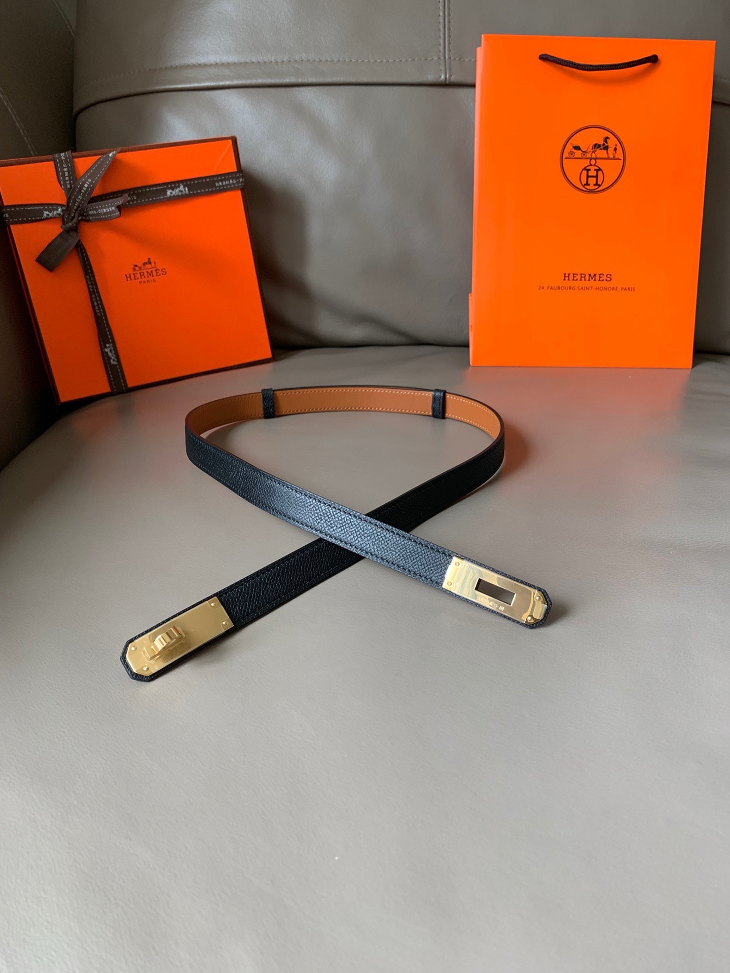 hermes （爱马仕）专柜同款  👸🏻 经典1.8kelly腰带 ePsom小牛皮腰带，搭配镀金kel