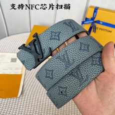 配全套包装礼盒🎁寬40mm 𝕃𝕠𝕦𝕚𝕤 𝕧𝕦𝕚𝕥𝕥𝕠𝕟 同步新款!LV ShaPe雙面腰帶以全新togo 配全套包装礼盒🎁寬40mm 𝕃𝕠𝕦𝕚𝕤 𝕧𝕦𝕚𝕥𝕥𝕠𝕟 同步新款!LV ShaPe雙面腰帶以全新togo