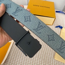 配全套包装礼盒🎁寬40mm 𝕃𝕠𝕦𝕚𝕤 𝕧𝕦𝕚𝕥𝕥𝕠𝕟 同步新款!LV ShaPe雙面腰帶以全新togo 配全套包装礼盒🎁寬40mm 𝕃𝕠𝕦𝕚𝕤 𝕧𝕦𝕚𝕥𝕥𝕠𝕟 同步新款!LV ShaPe雙面腰帶以全新togo