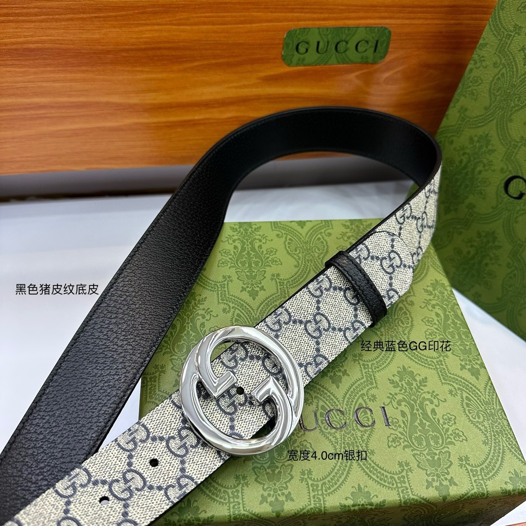 新款上市，尺寸：4.0cm，带身釆用防水面料彩印蓝色大g标志与黑色野猪纹真皮完美搭配，全新gg互扣式铜金