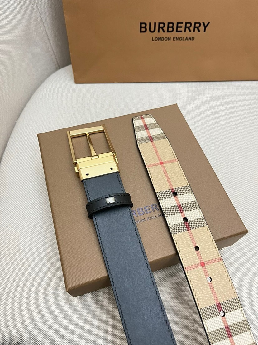 BURBERRY-巴宝莉！高版本 全套包装 男士专柜对版金属扣，头层牛皮双面外用腰带，商务通勤休闲场合均
