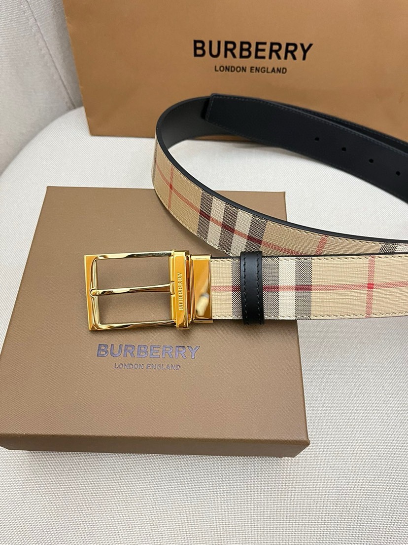 BURBERRY-巴宝莉！高版本 全套包装 男士专柜对版金属扣，头层牛皮双面外用腰带，商务通勤休闲场合均
