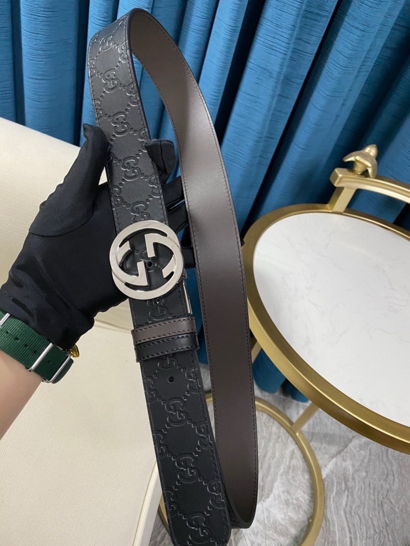古驰男士双面皮带系列 规格37mm Gucc1 Signature皮革双面腰带