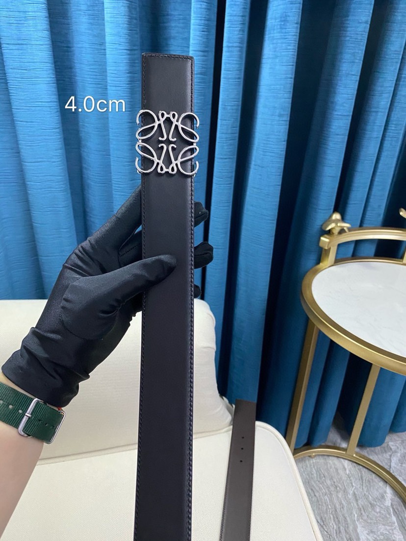 P 罗意威男士皮带系列 规格40mm Anagram 可翻面牛皮腰带饰4mm白色Anagram腰带扣