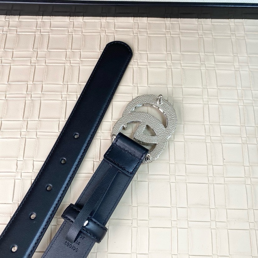 配全套包装古驰Gucci 夏季新款、百搭款式 女士必备（3.0cm）头层牛皮搭配精品铜扣