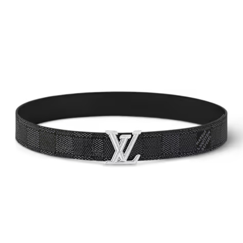 路易威登Dimension 双面腰带将创意传承与华美街头风范共冶一炉，彰显创意总监 arrell Wil