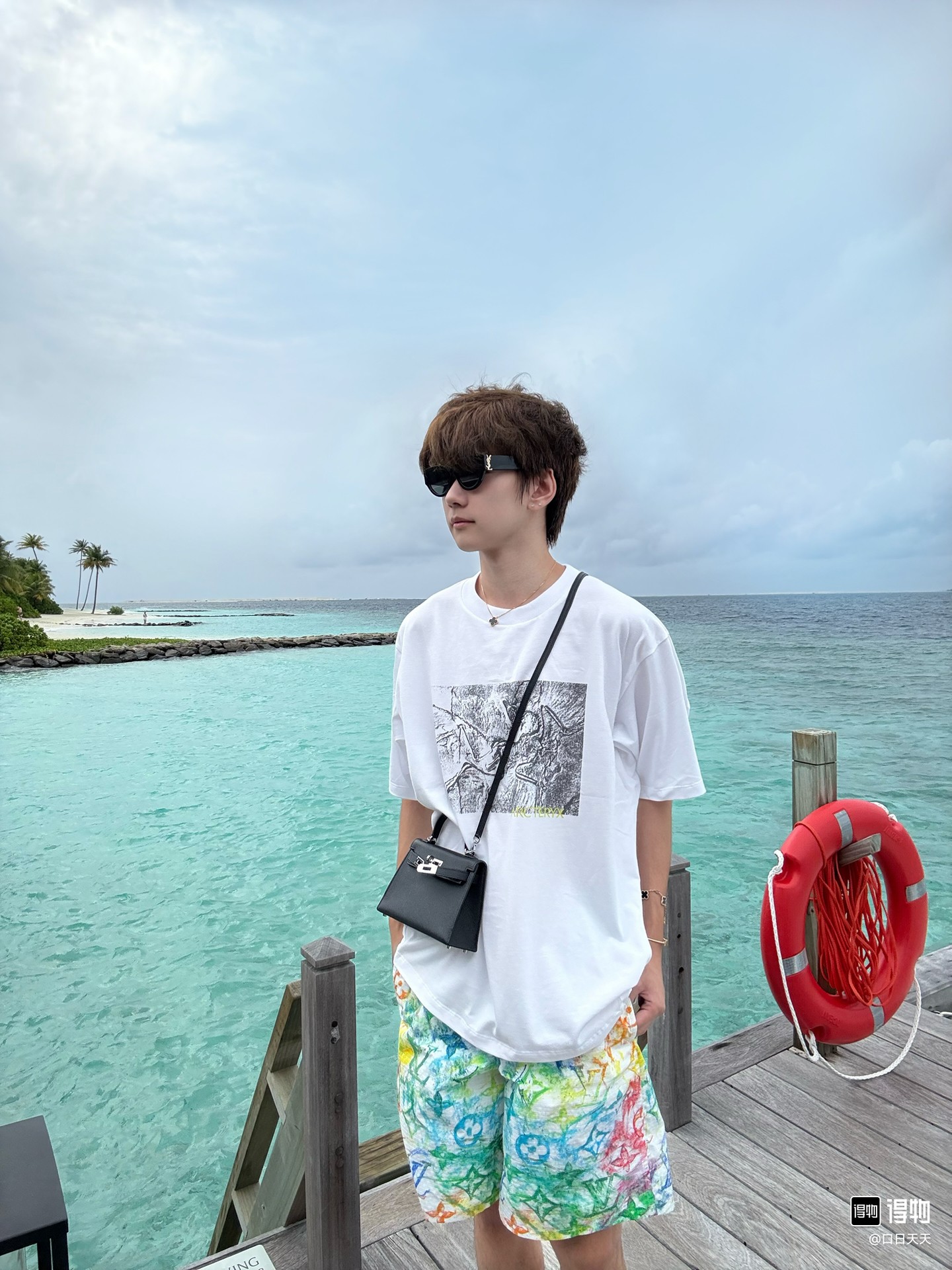 Alternative view of T-Shirt 03915