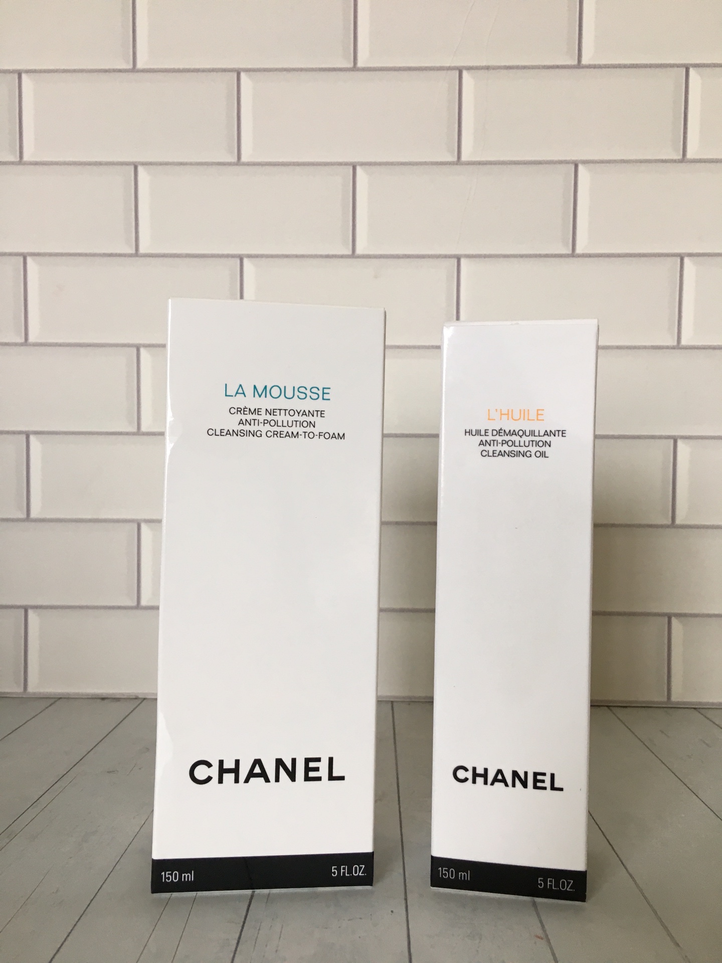 Chanel Camellia Cleansing Oil & Cleansing Milk Set with Gift Bag 4 i1708848018 9010 2