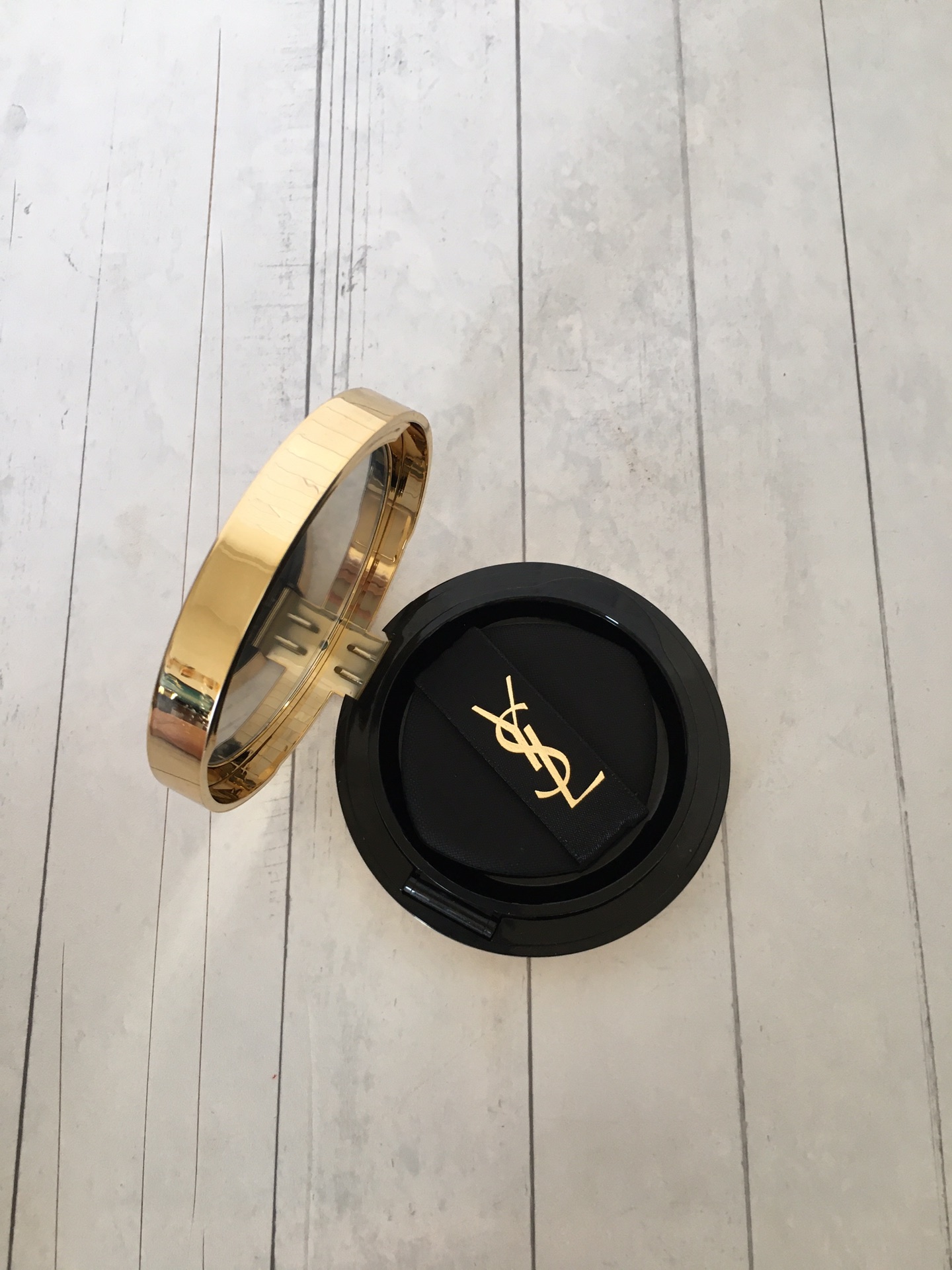 Yves Saint Laurent Lipstick & Cushion Set - Pink Leather - Gift Ready 6 i1710308184 162 4