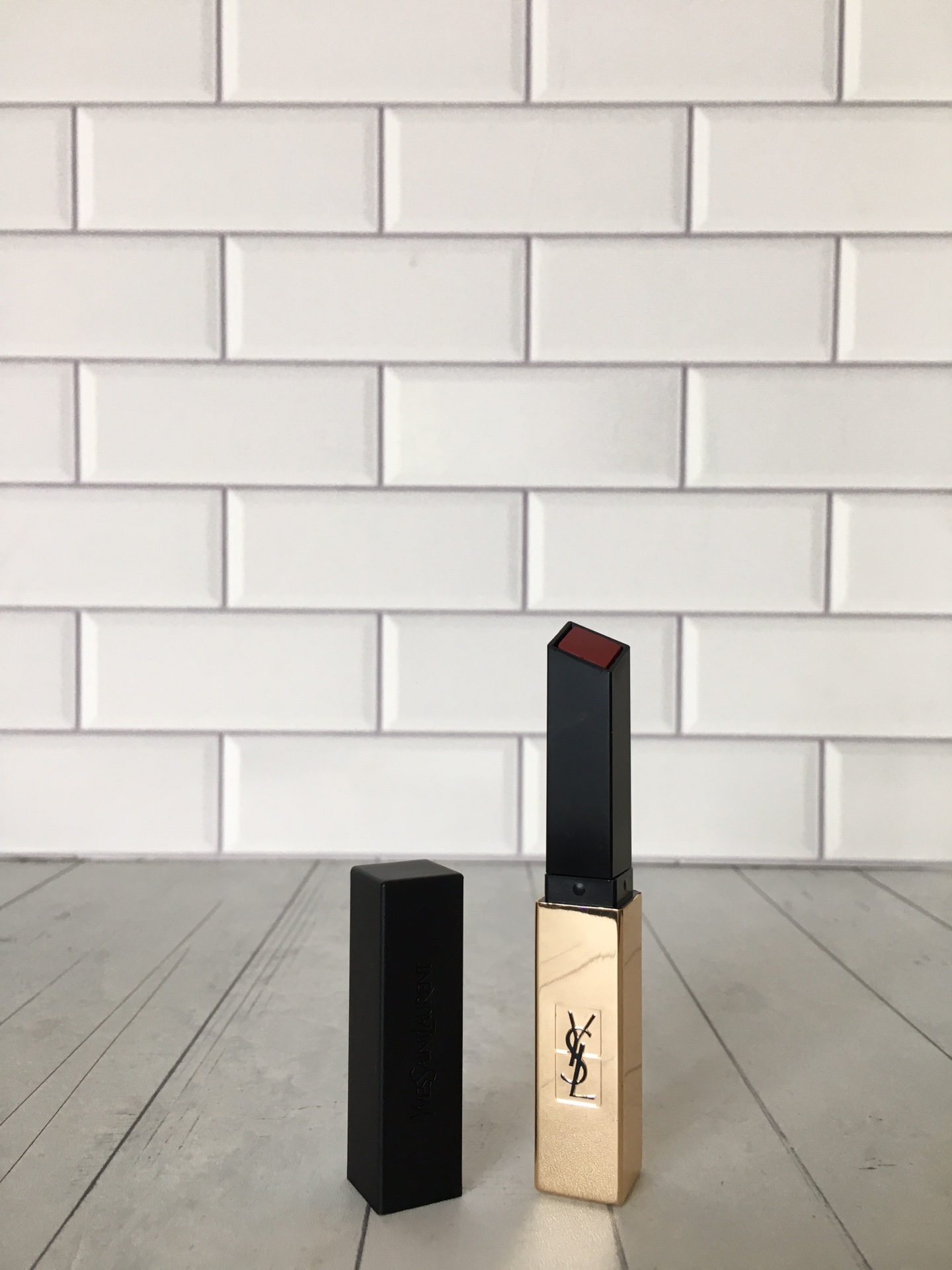 Yves Saint Laurent Lipstick & Cushion Set - Pink Leather - Gift Ready 8 i1710308184 7510 6