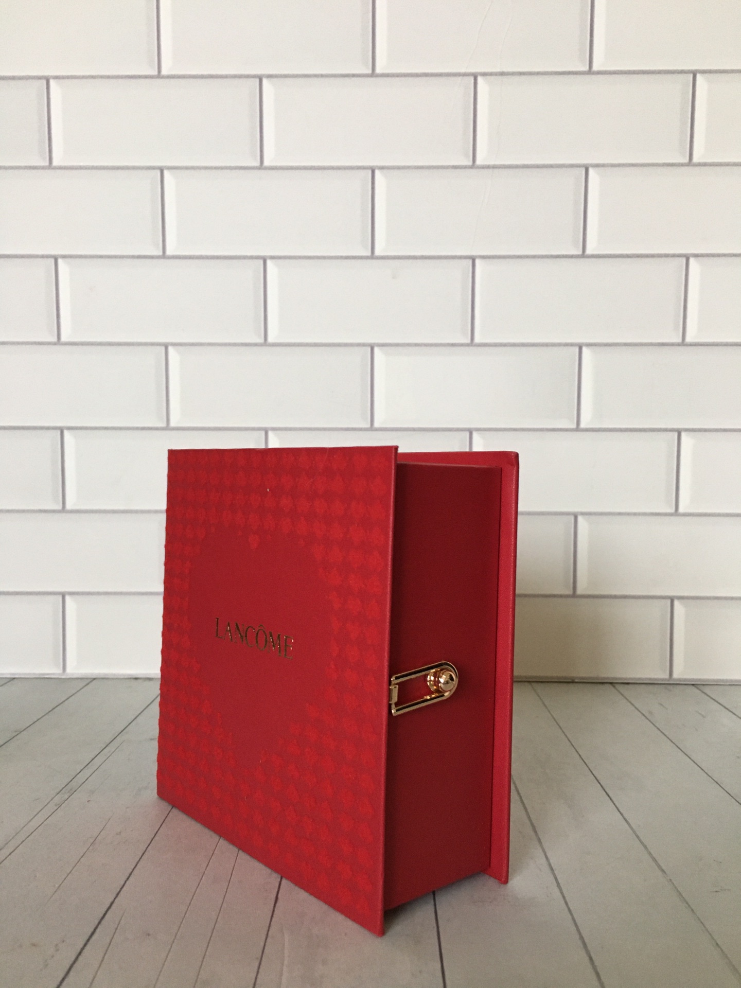 Lancome Valentine's Day Fireworks Houndstooth Limited Edition Lipstick Set 2 i1716186648 3208 1