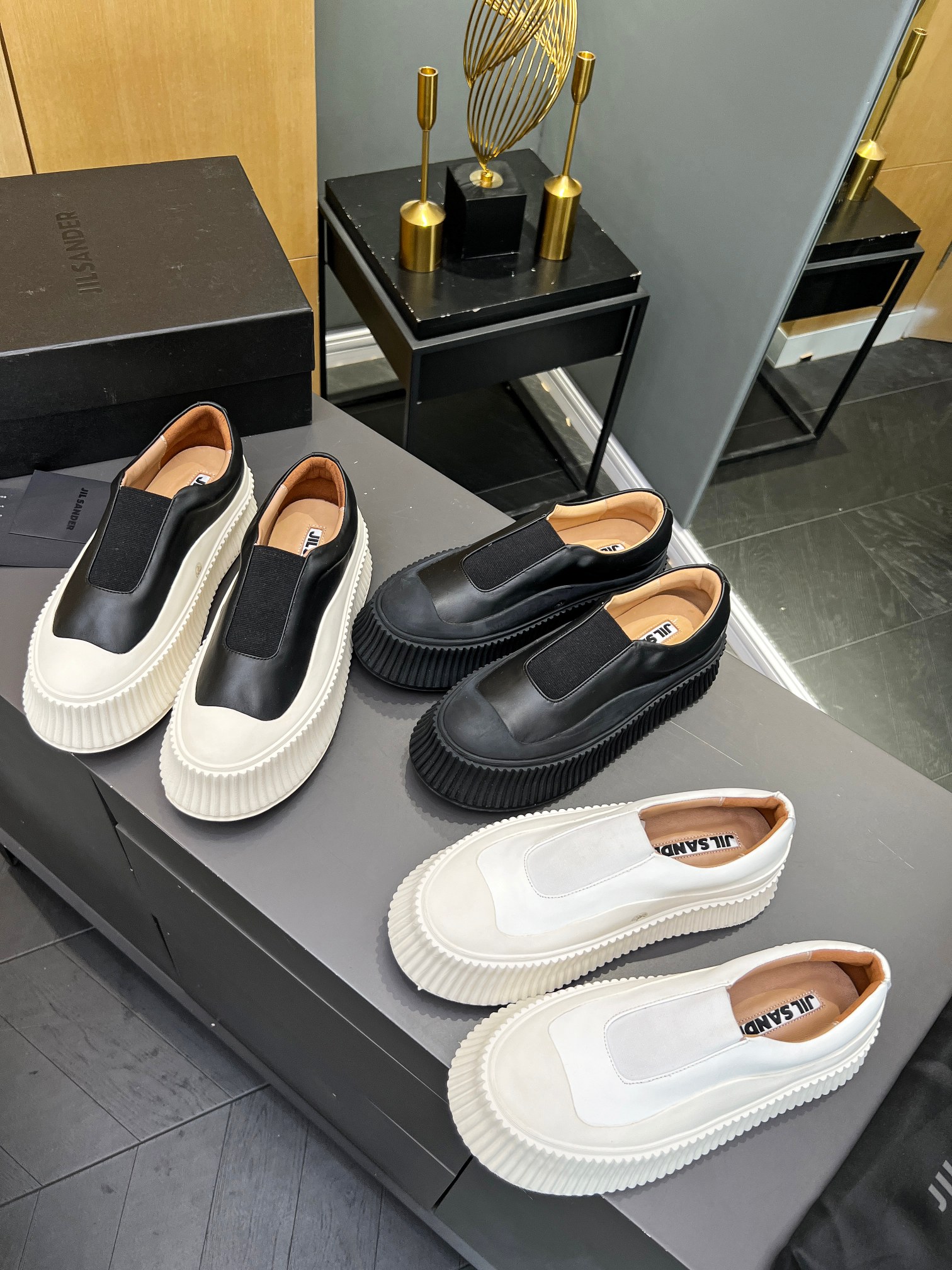 Vintage-inspired Minimalist Shoe Collection by Jill Sanders, 2024: Elegant, Simple, Poetic. - 图片 8