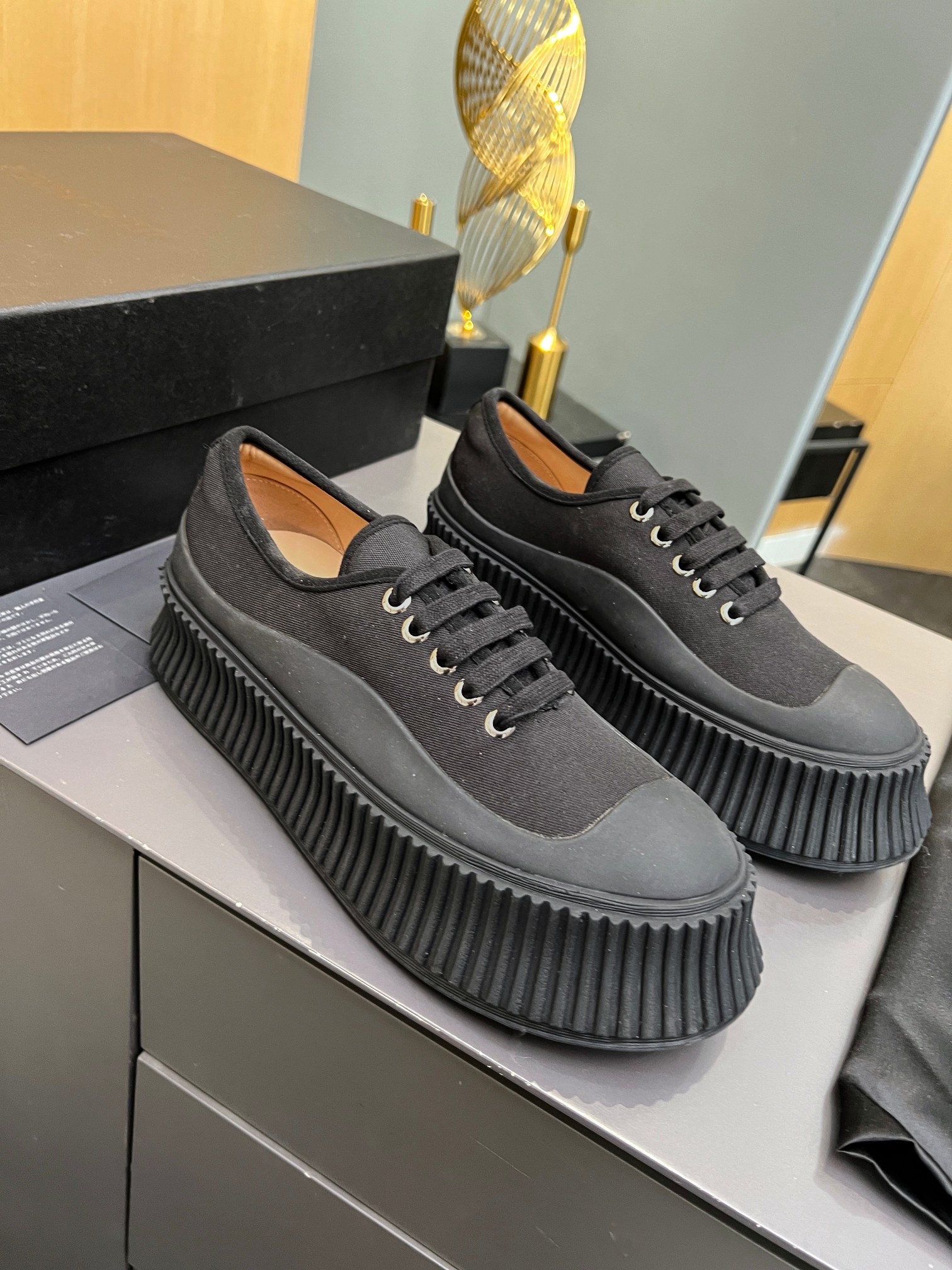 Vintage-inspired Women’s Shoes: Jill Sanders 2024 Collection Highlights Simple Elegance - 图片 2