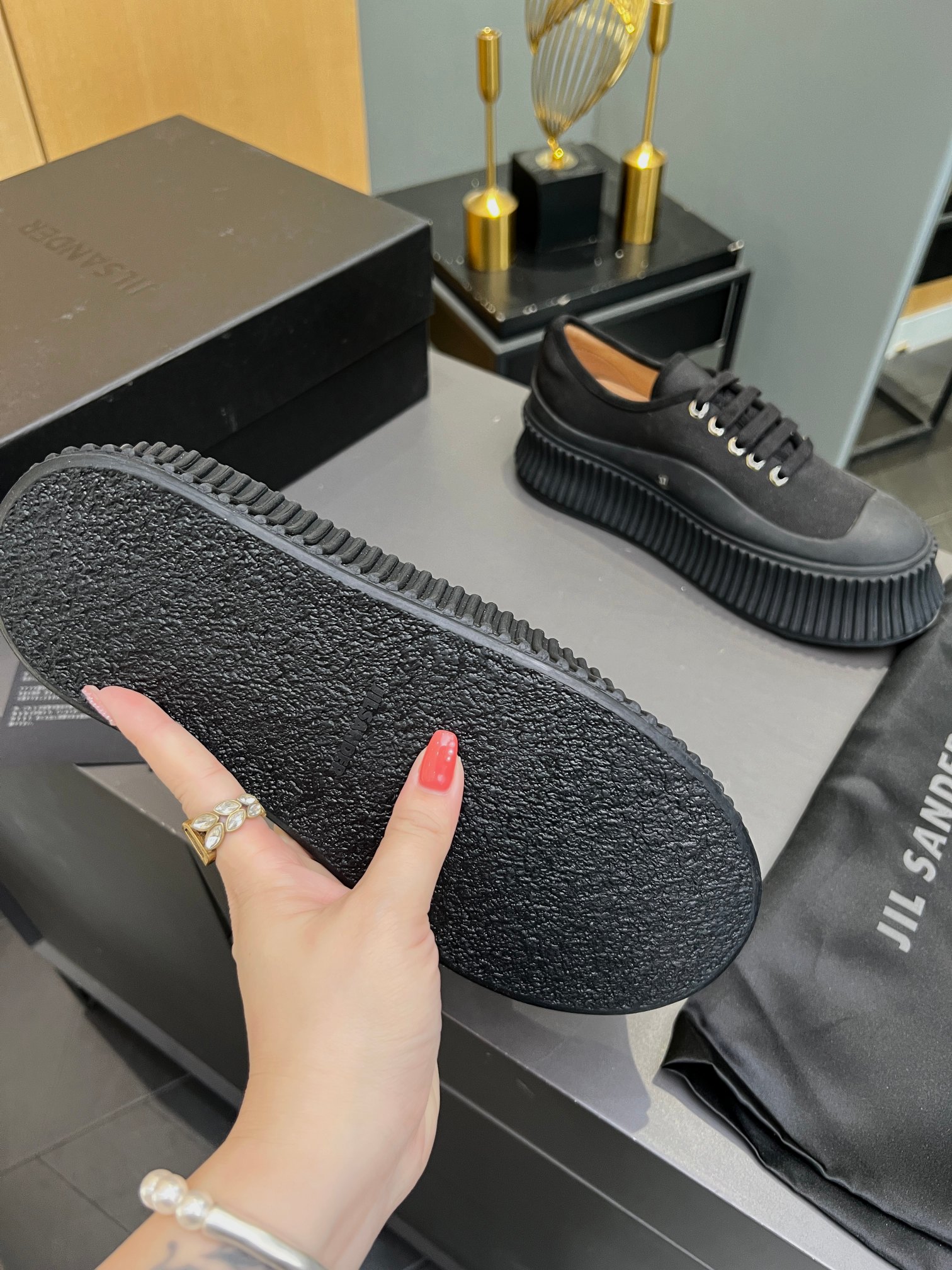 Vintage-inspired Women’s Shoes: Jill Sanders 2024 Collection Highlights Simple Elegance - 图片 7