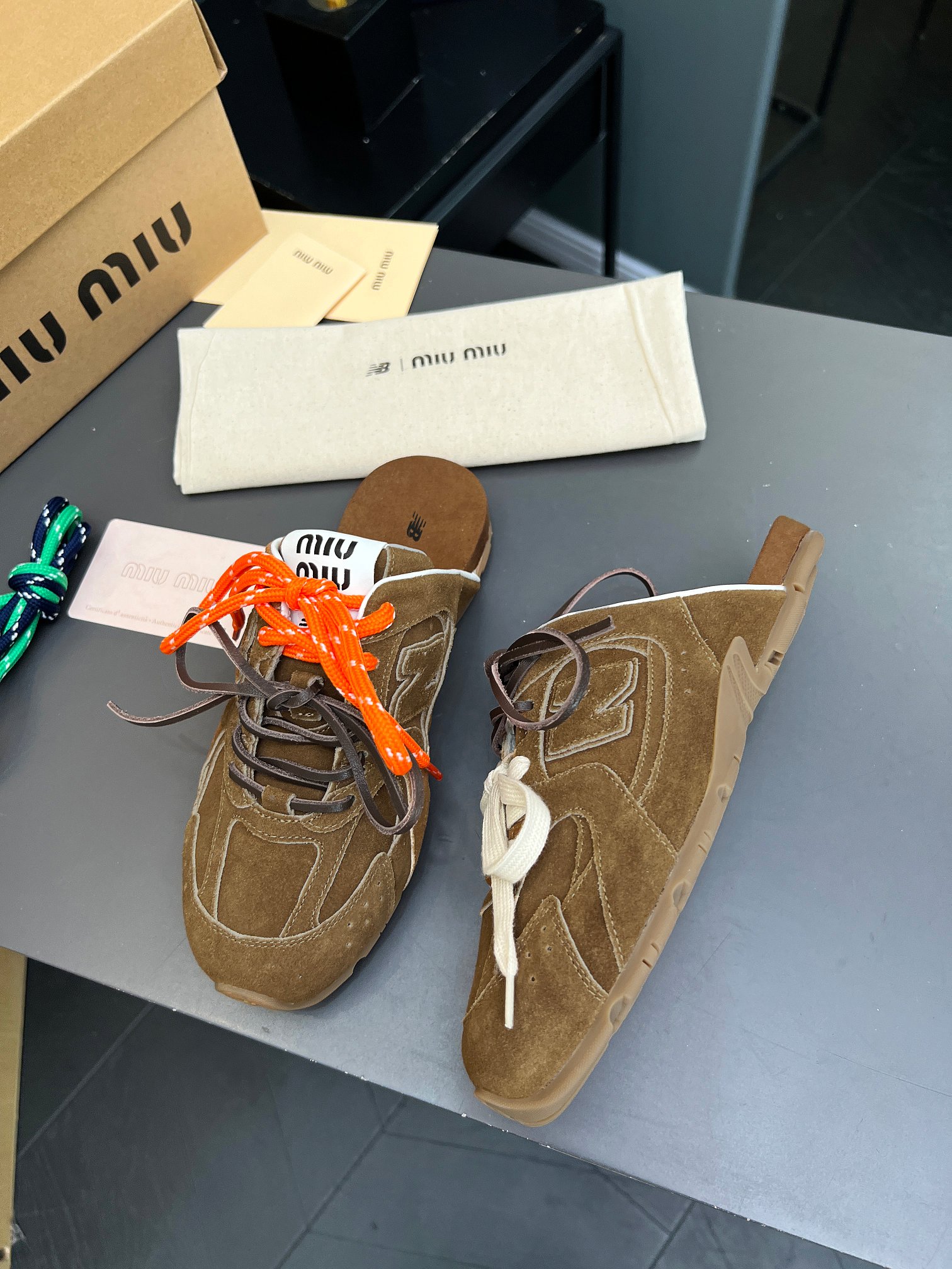 Miu Miu x New Balance 530SL Suede Mules Slides Sneakers 3 a1726063949586 1123