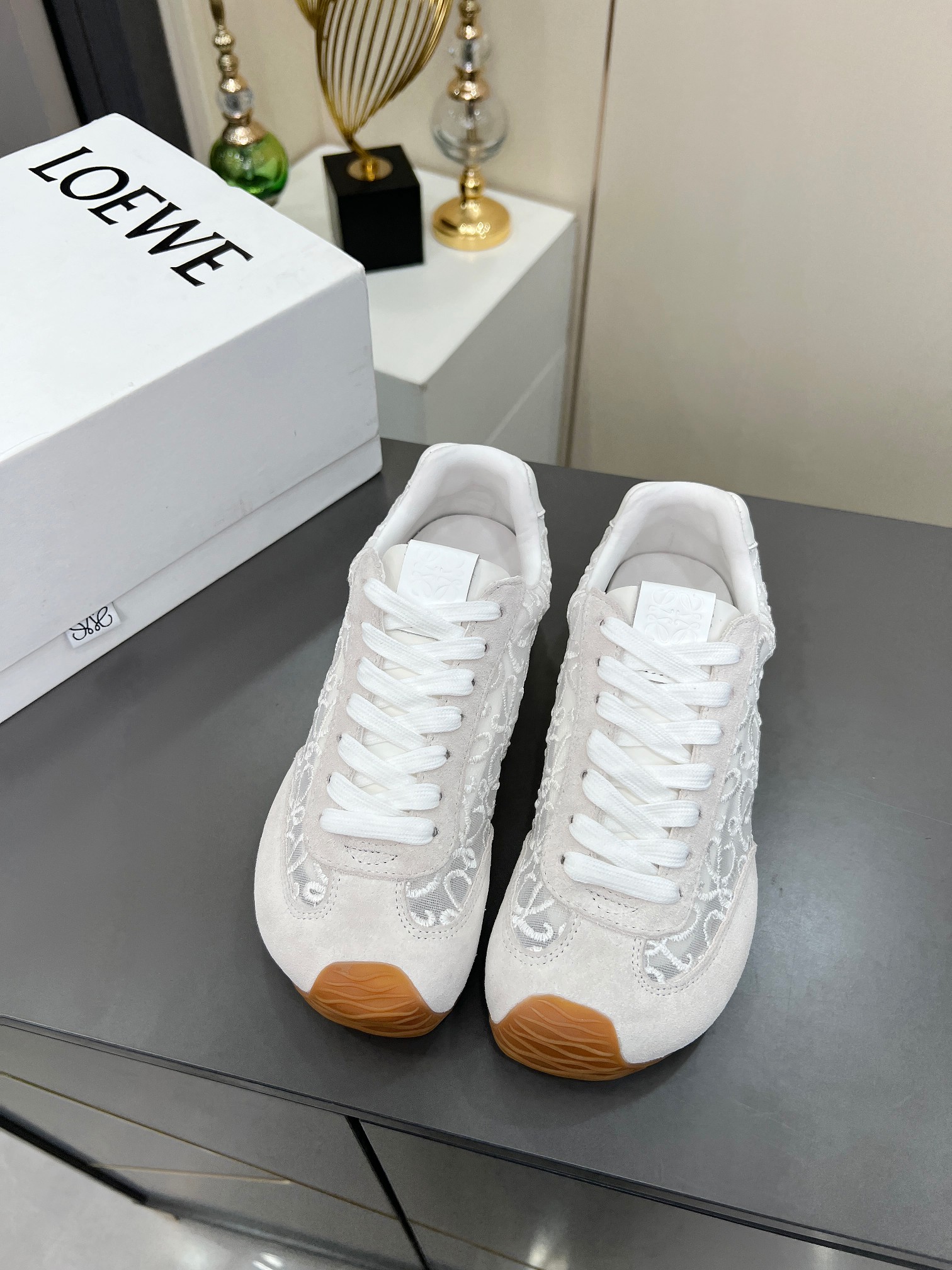 Loewe Ballet Runner Sneakers Second Generation White Lace-Up Mesh Shoes 4 a1741796332451 1827