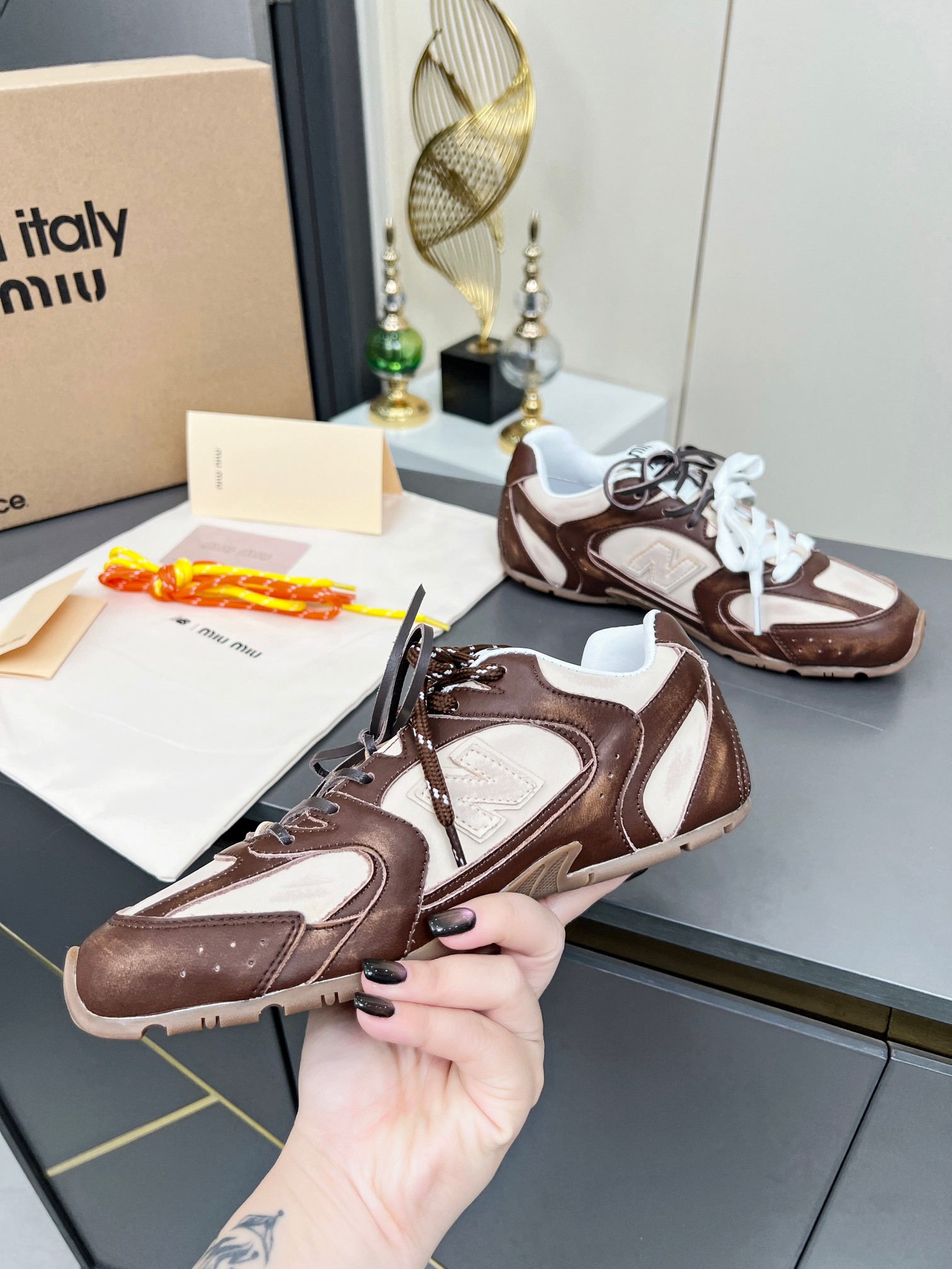 Miu Miu x New Balance 530 Brown Leather Sneakers - Couple Style 7 a1743980546046 7168