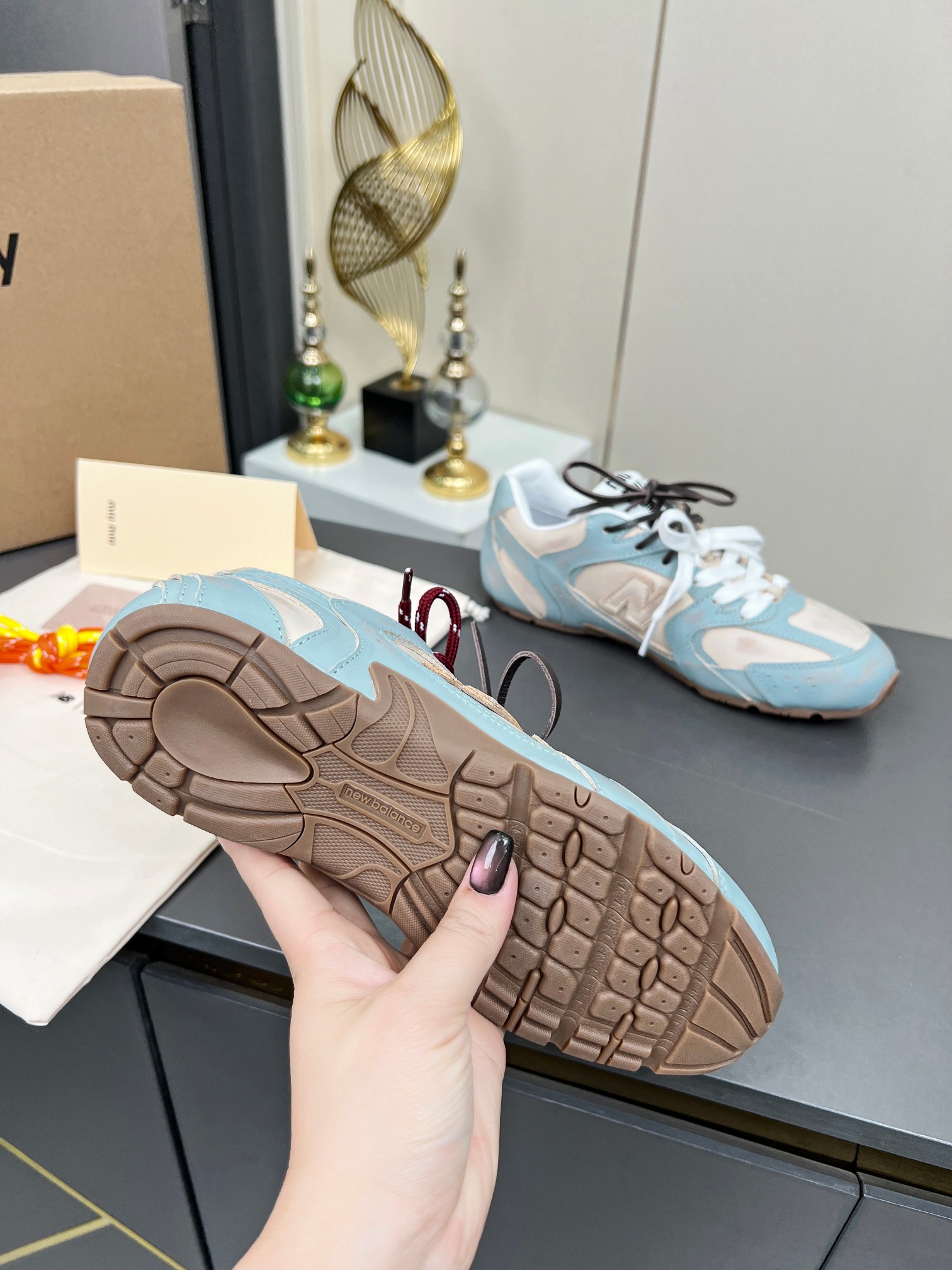 Miu Miu x New Balance 530 Sneakers - Light Blue & Beige Leather, Couple Style 8 a1743980642451 6283