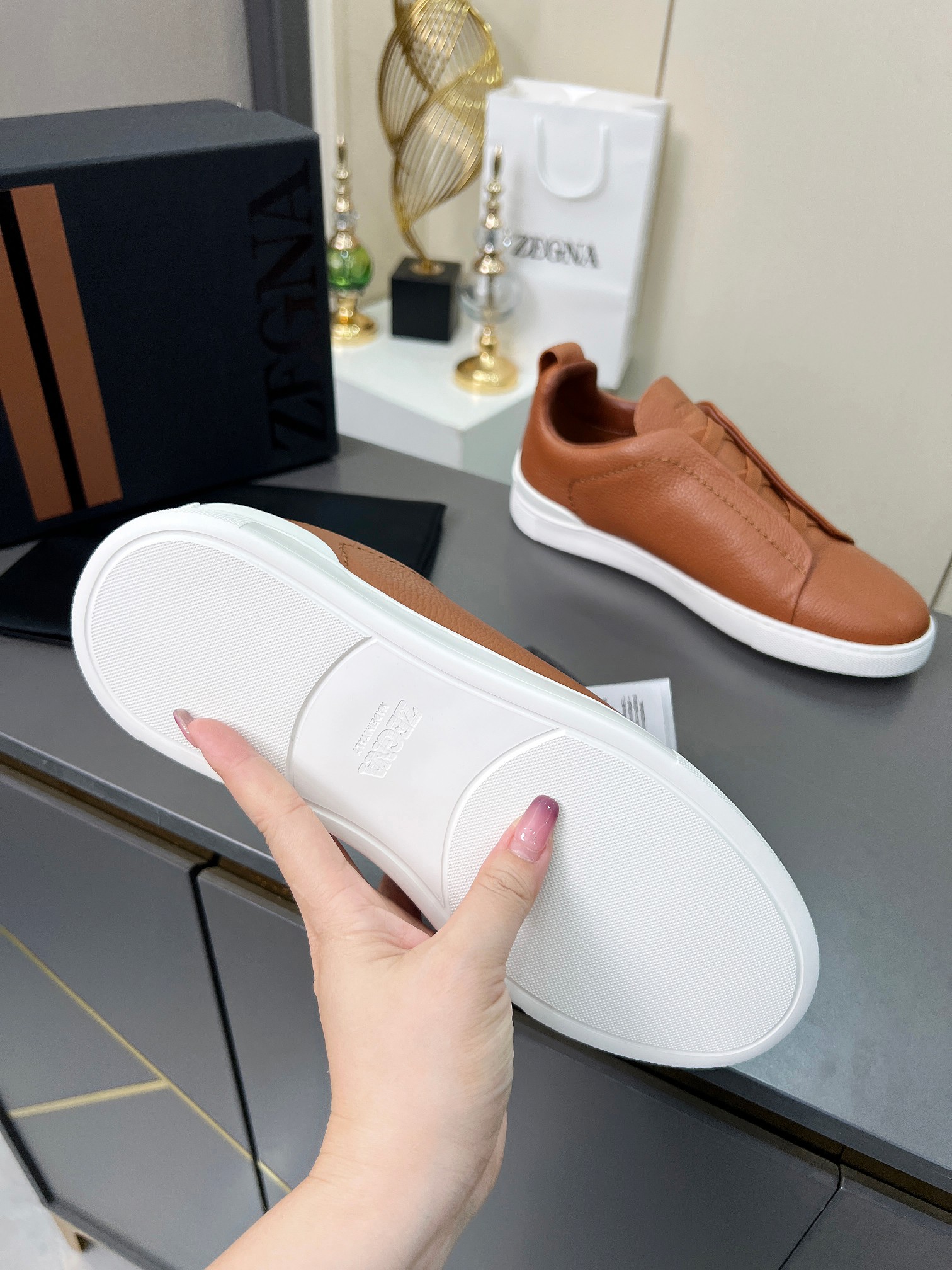 Ermenegildo Zegna Men’s Triple Stitch Sports Shoes Review: Quality Tweed, Comfortable Fit. - 图片 8