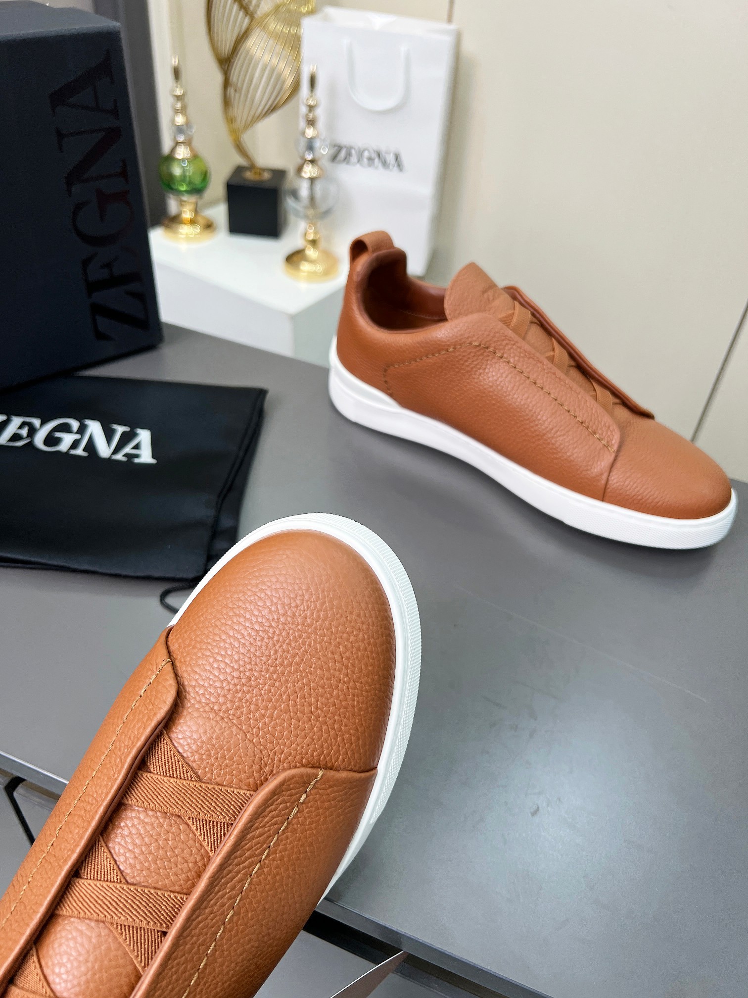 Ermenegildo Zegna Men’s Triple Stitch Sports Shoes Review: Quality Tweed, Comfortable Fit. - 图片 6