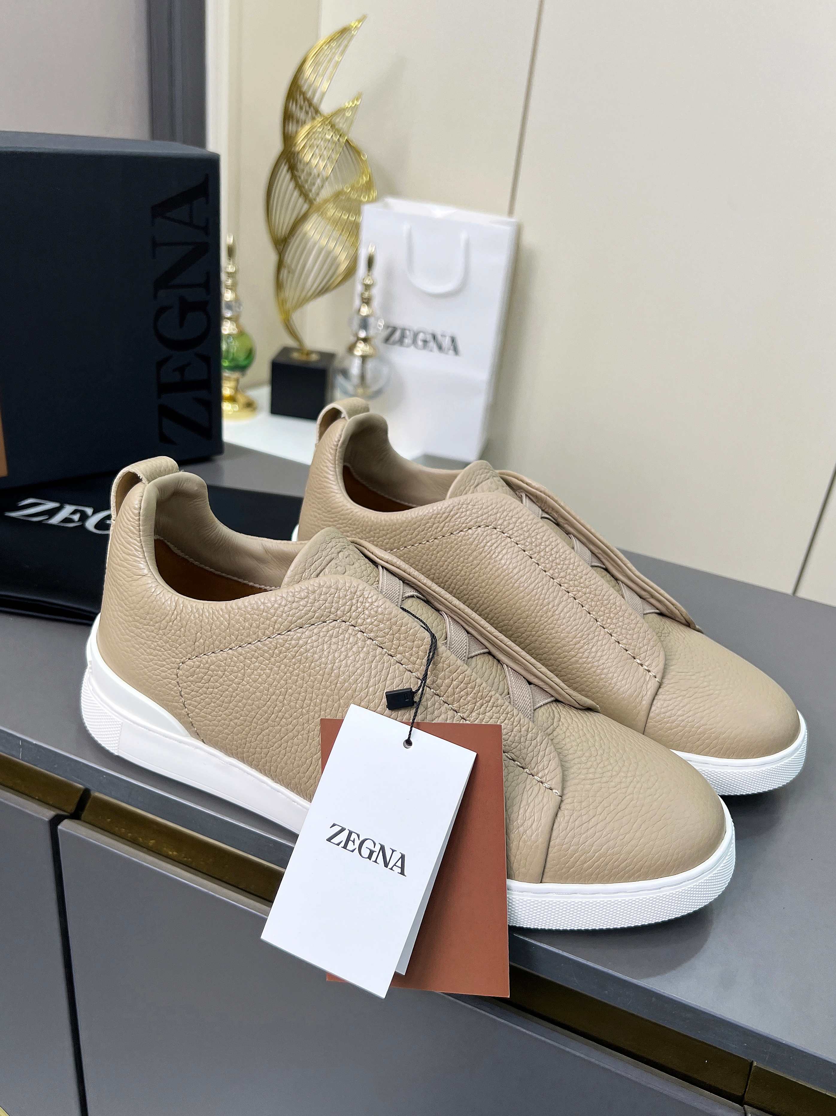 Ermenegildo Zegna Triple Stitch Sports Shoes: High-Quality Leather, Comfortable Fit, Limited Edition - 图片 2