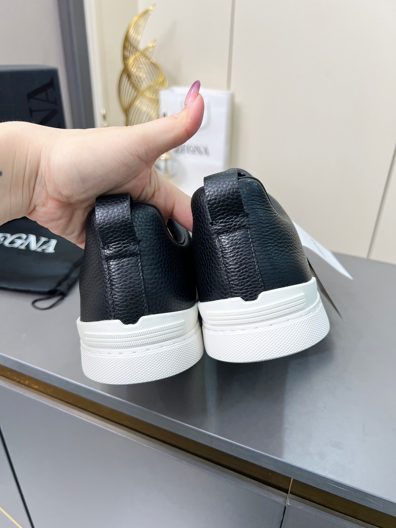 Ermenegildo Zegna Triple Stitch Sports Shoes: Stylish, Comfortable, Limited Edition. - 图片 5