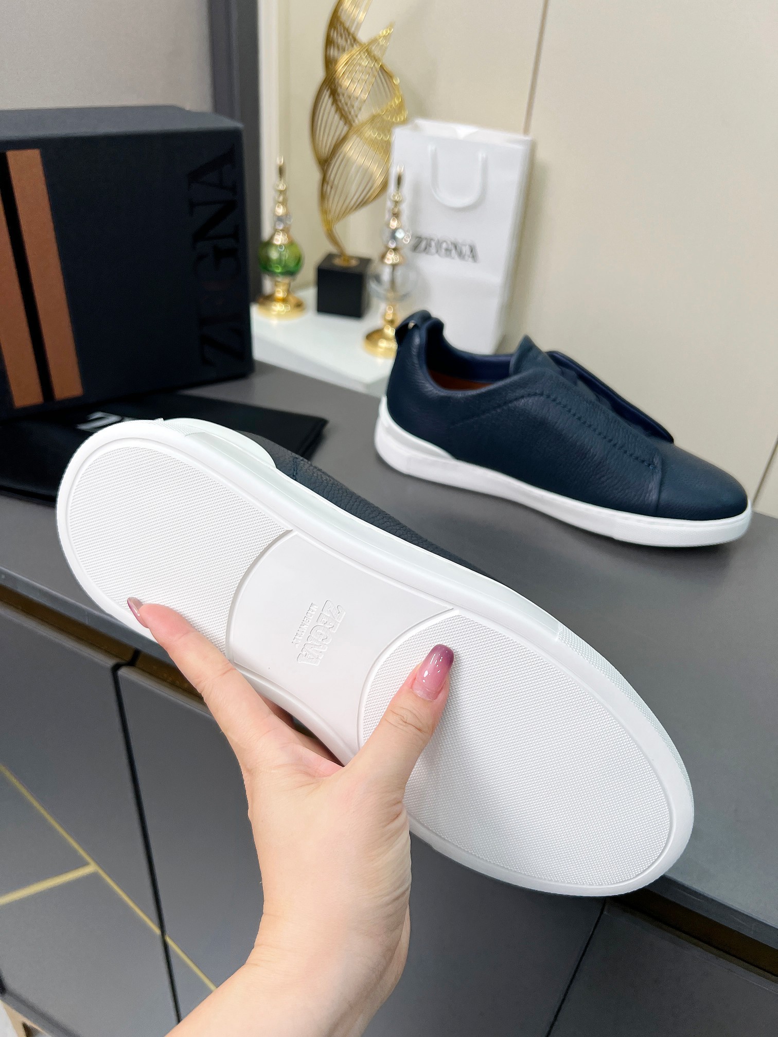 Ermenegildo Zegna Men’s Triple Stitch Sports Shoes: Stylish and Comfortable Footwear - 图片 6