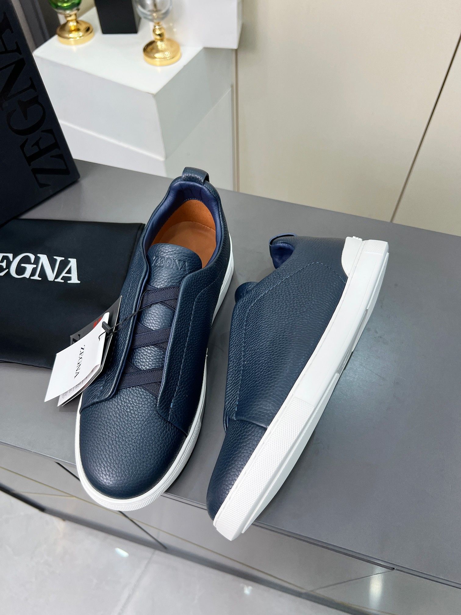 Ermenegildo Zegna Men’s Triple Stitch Sports Shoes: Stylish and Comfortable Footwear - 图片 4