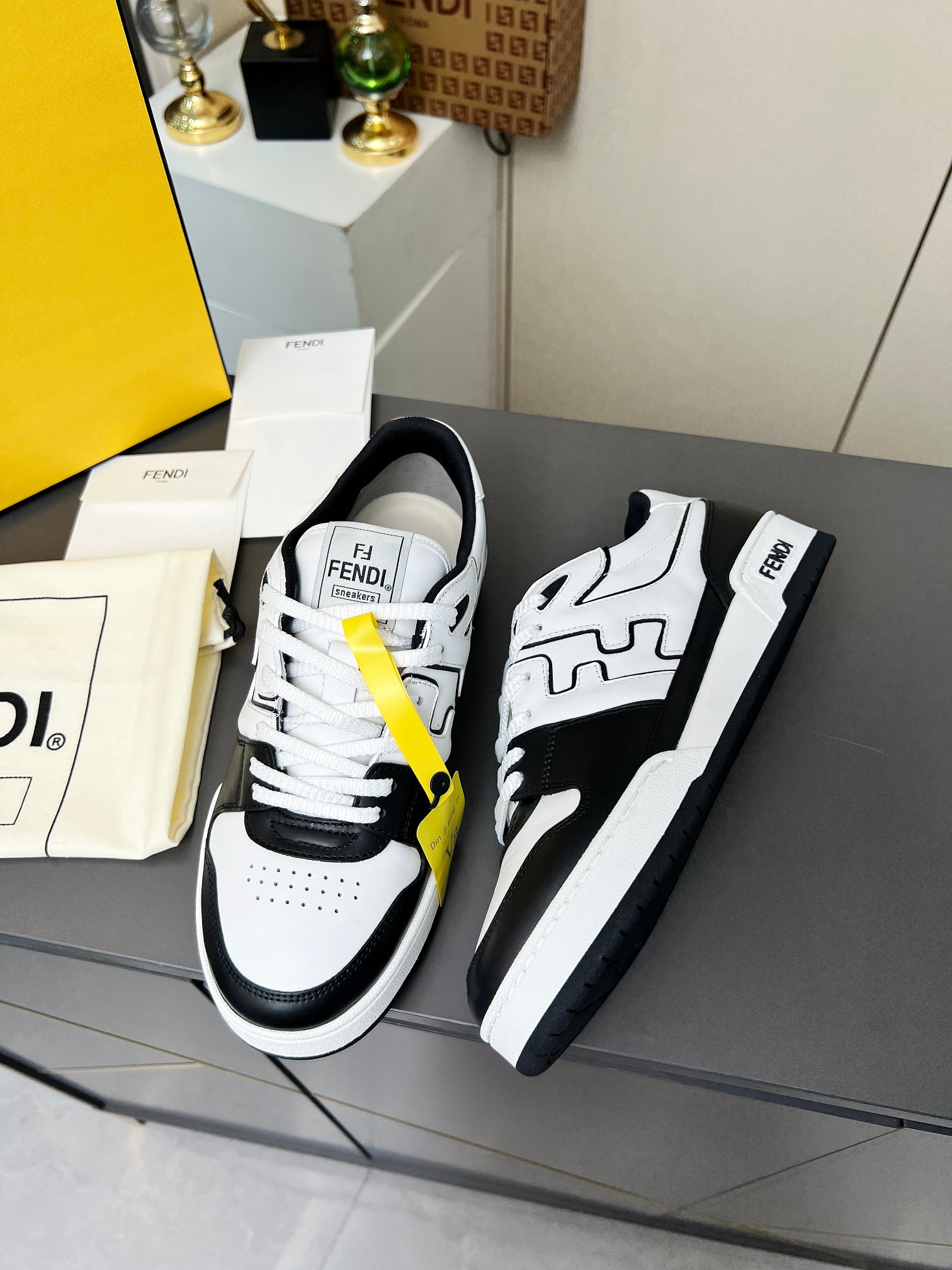 “Fendi Fendish 2025 Fall Winter Sneakers Review with Collage Design and Comfortable Fit” - 图片 4