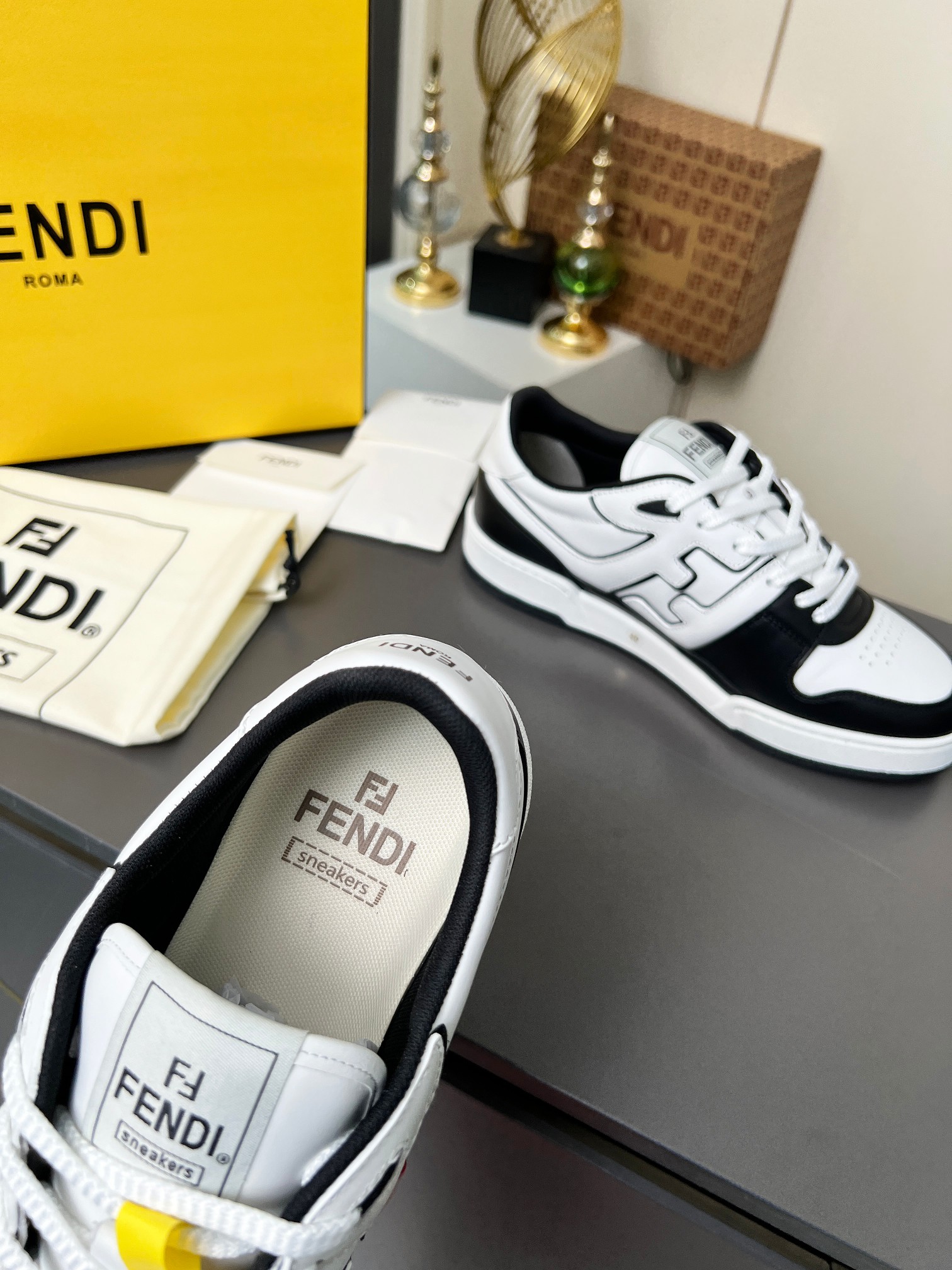 “Fendi Fendish 2025 Fall Winter Sneakers Review with Collage Design and Comfortable Fit” - 图片 8