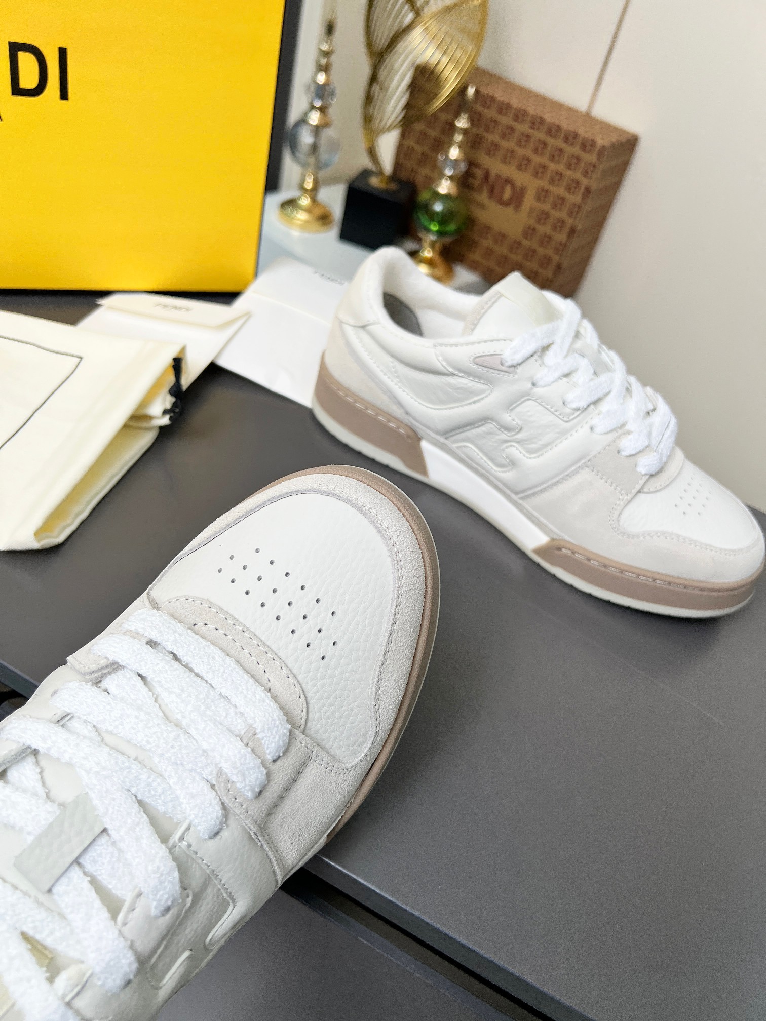 “Fendi Fendish 2025 Fall Winter Sneakers Collection for 35-45 Spouses” - 图片 5