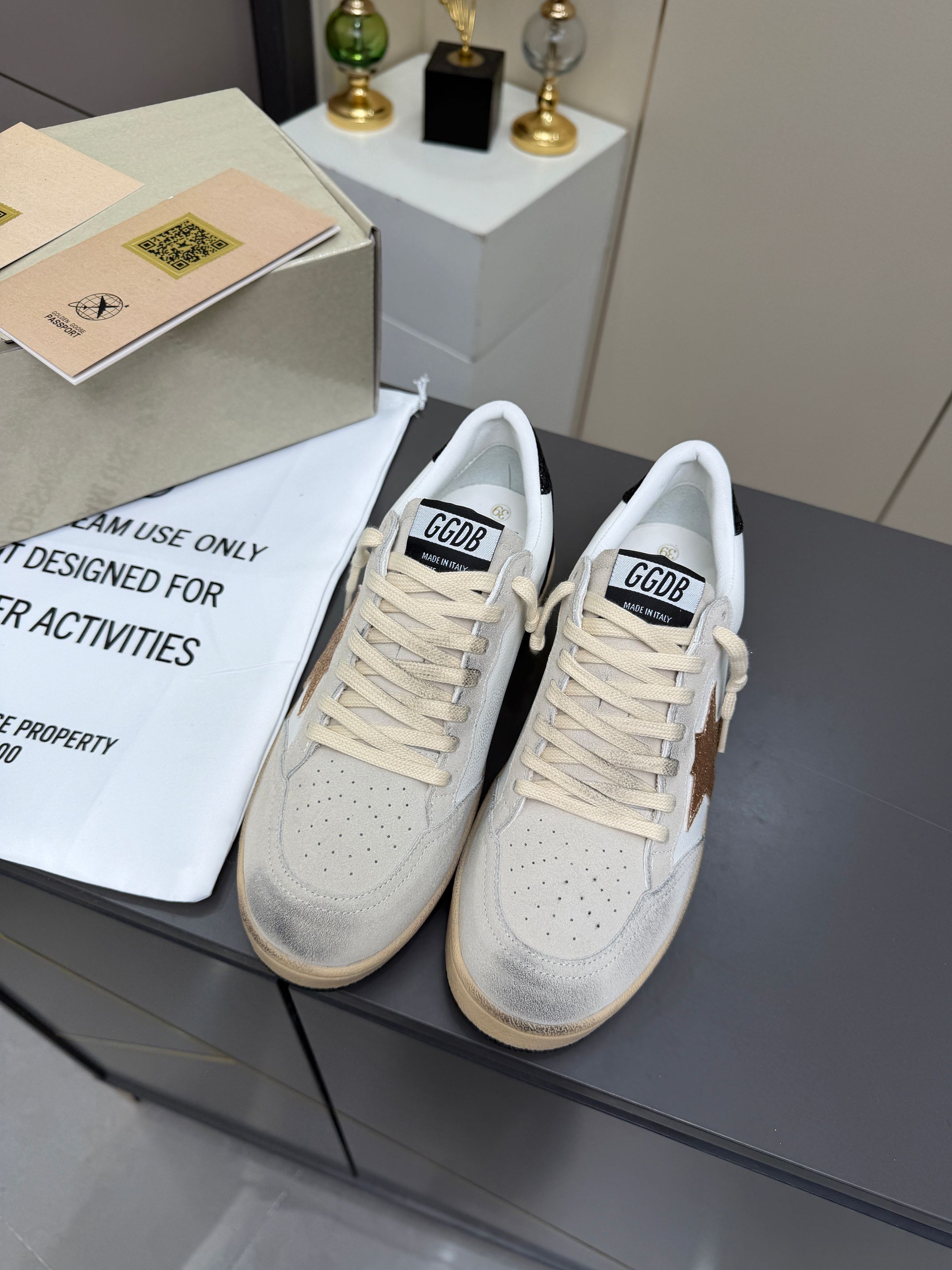 Designer Sneakers