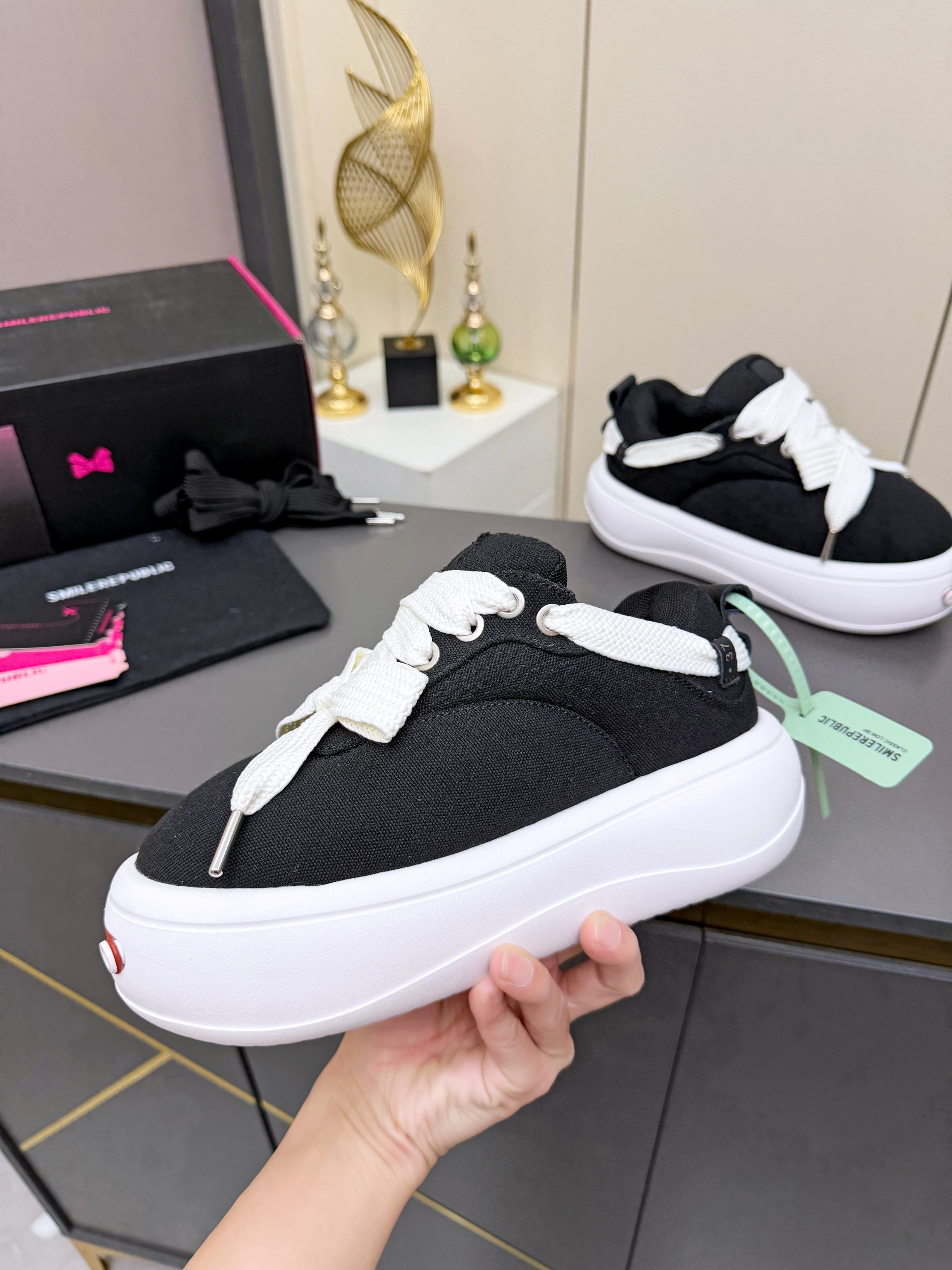 Designer Women Shoes