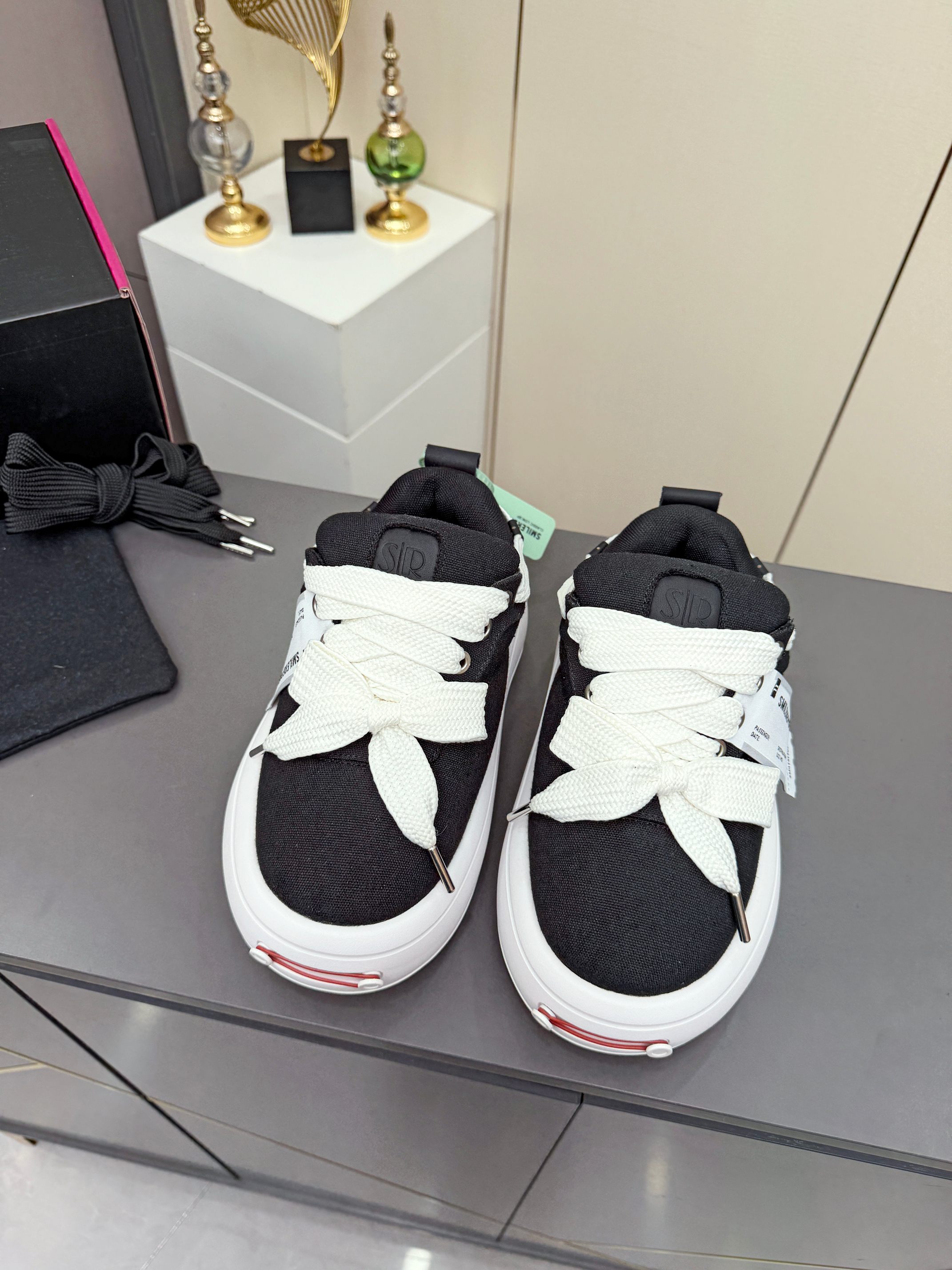 Designer Women Shoes